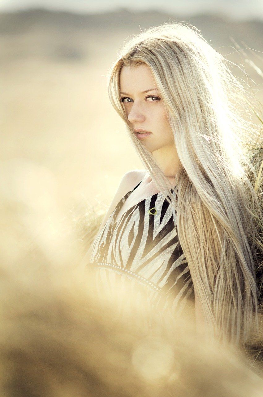woman-1466628_1280